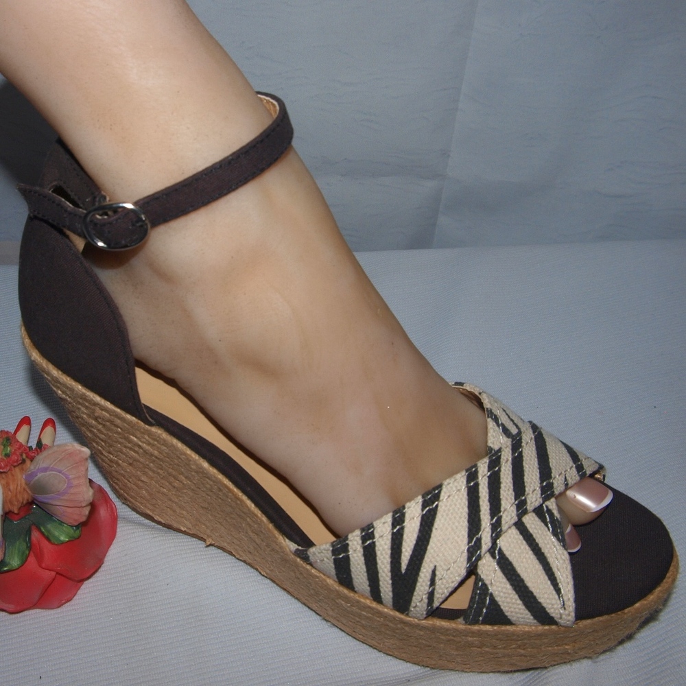 Arizona Jean Co Espadrilles Wedge Sandals 9M Amazing Shoes Zebra